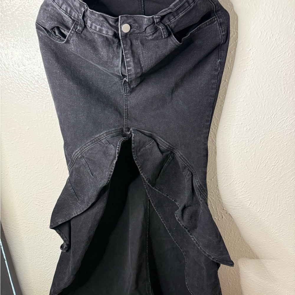 SHEIN Black High Low Skirt